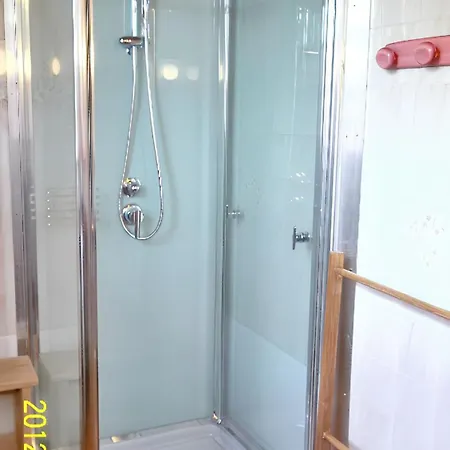 Maison Familiale Avec Piscine Partagee A Moissac, Jardin *