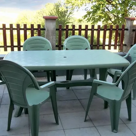 בית נופש Maison Familiale Avec Piscine Partagee A Moissac, Jardin מוסאק