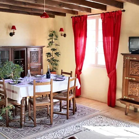 Maison Familiale Avec Piscine Partagee A Moissac, Jardin Feriehus *