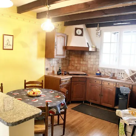 Feriehus Maison Familiale Avec Piscine Partagee A Moissac, Jardin