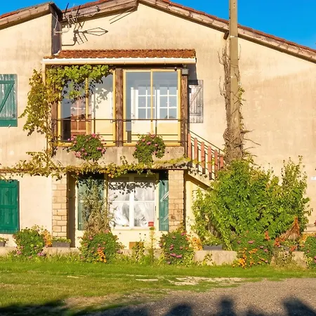 Maison Familiale Avec Piscine Partagee A Moissac, Jardin Feriehus *