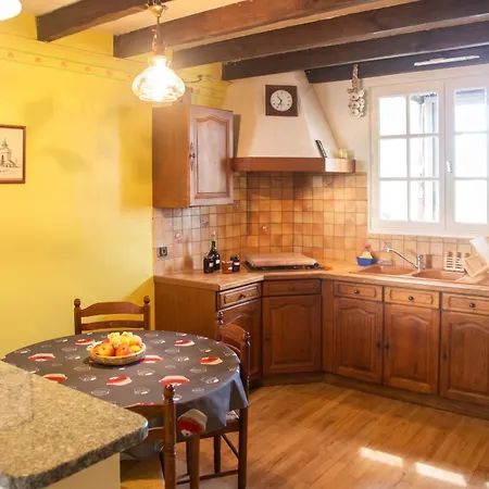 Feriehus Maison Familiale Avec Piscine Partagee A Moissac, Jardin *
